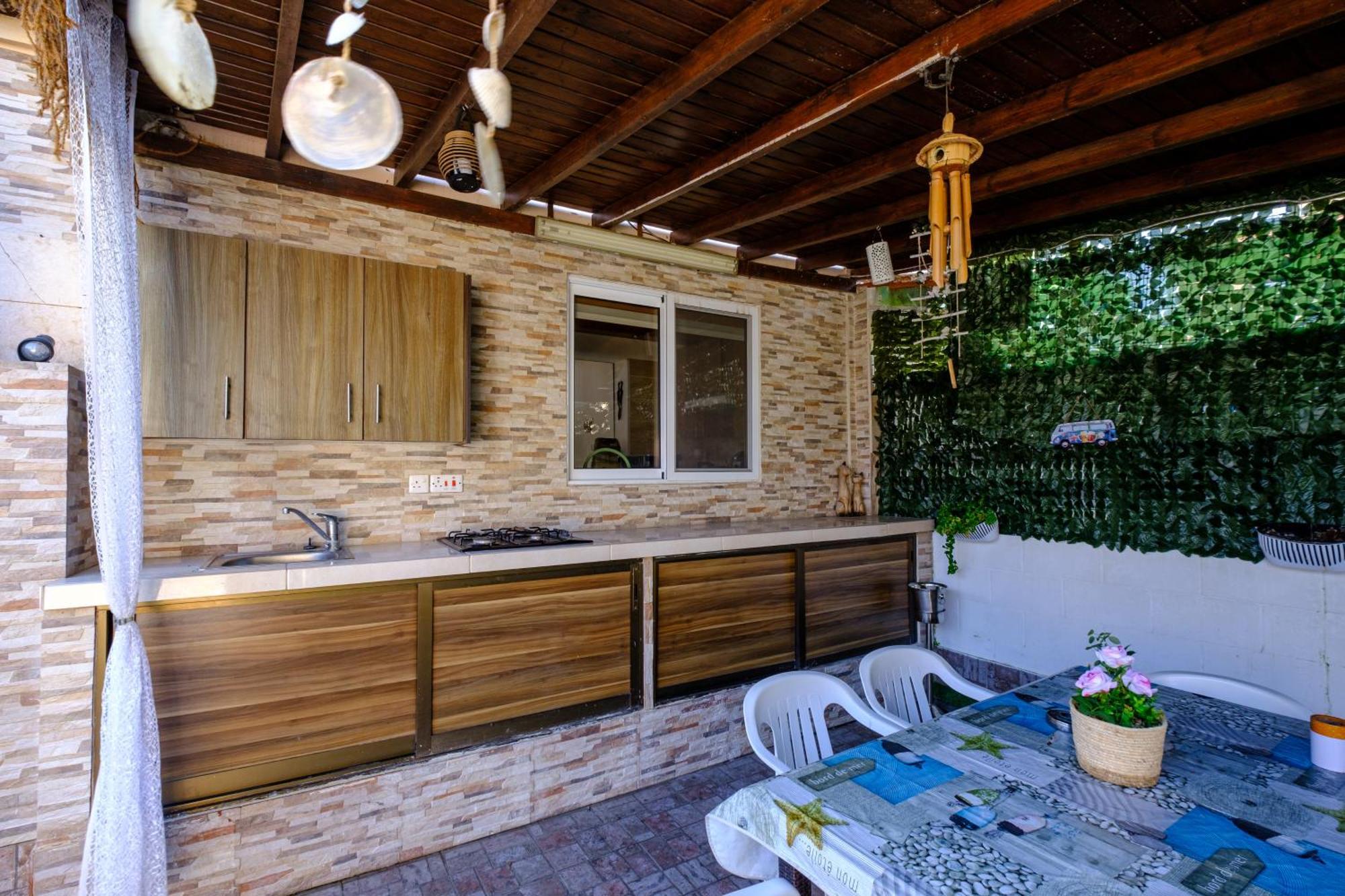 Demetris Apartment Meneou ภายนอก รูปภาพ