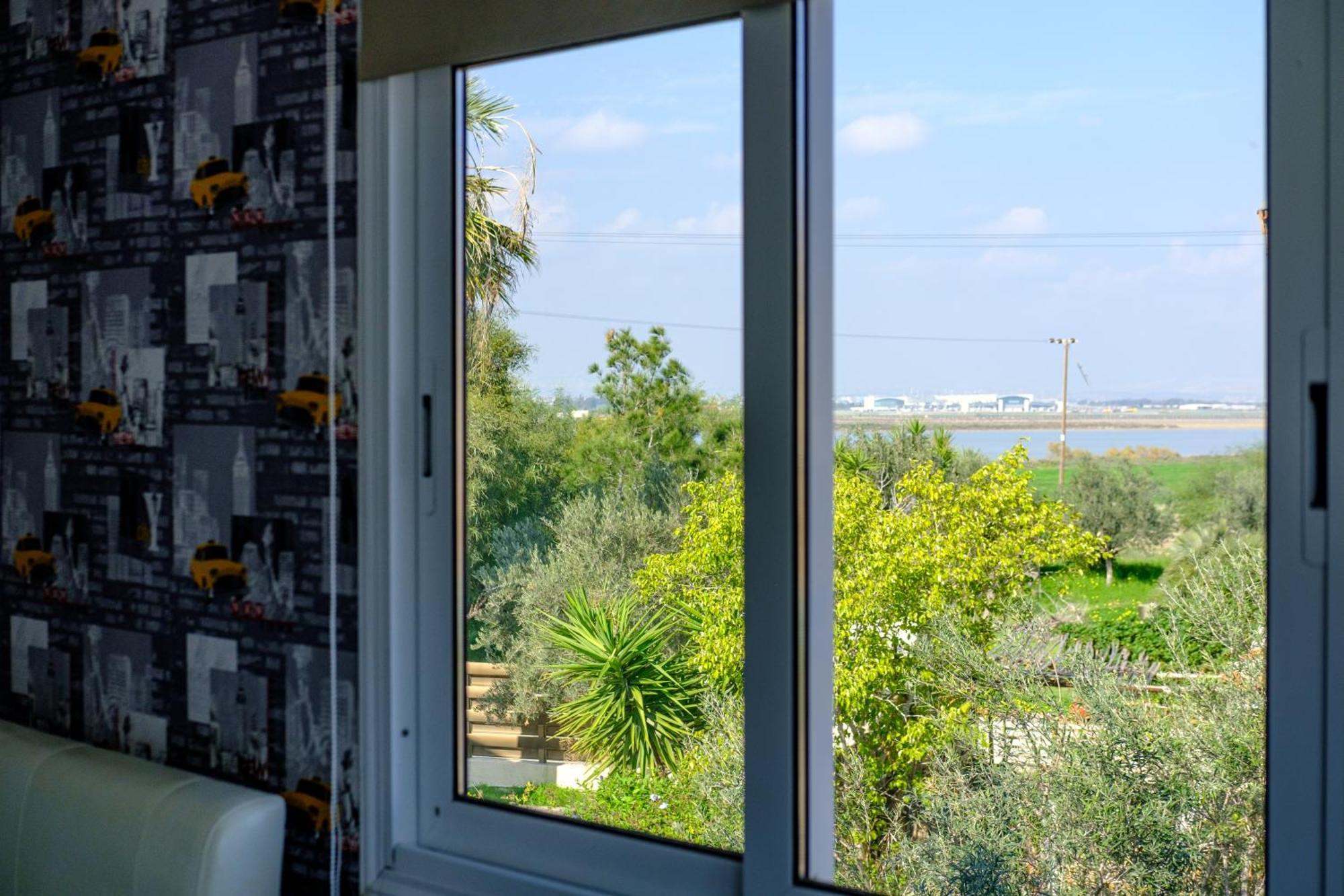 Demetris Apartment Meneou ภายนอก รูปภาพ